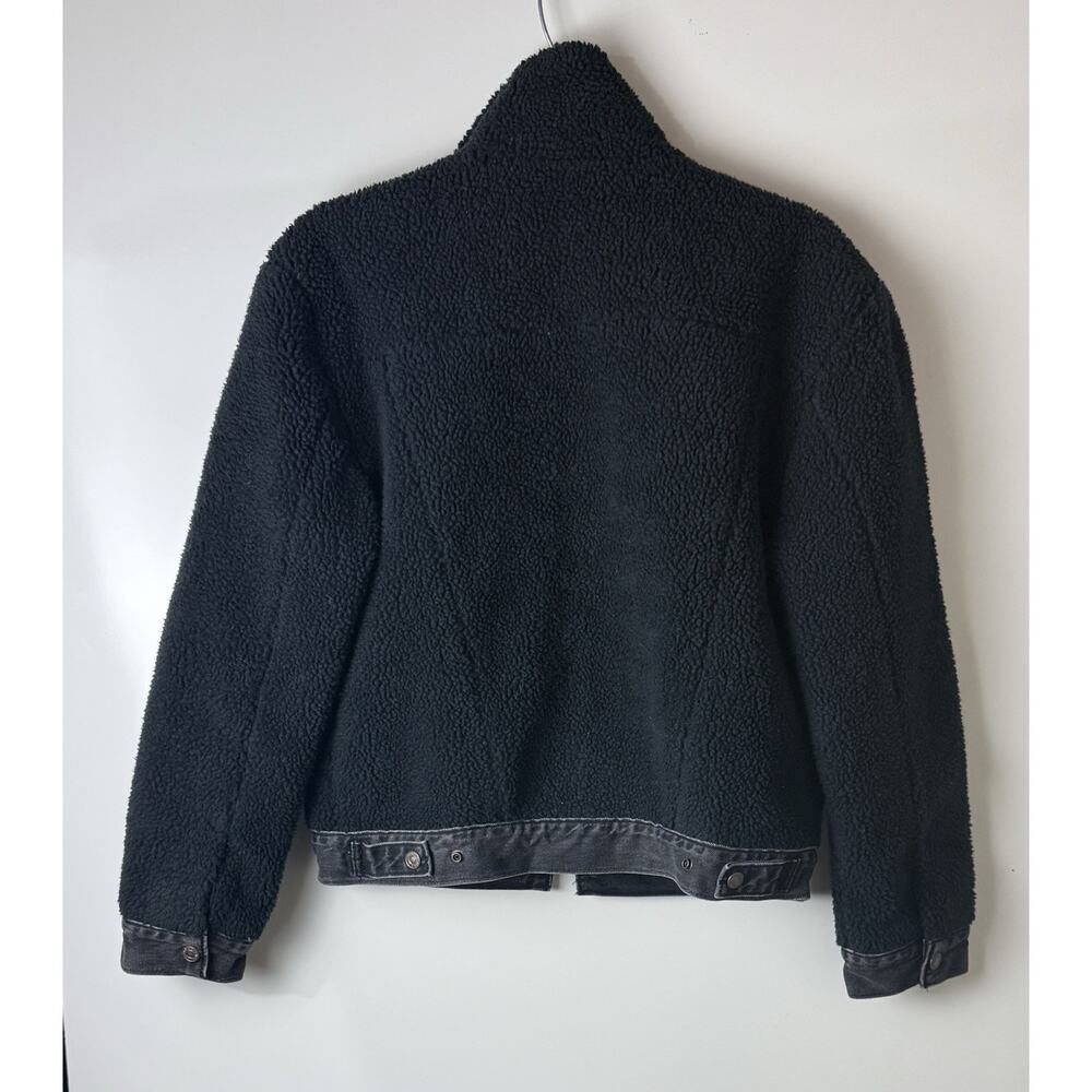 Levi’s Premium Ex-boyfriend Sherpa Trucker Jacket MSRP 168 Button Snaps XS - Picture 3 of 5